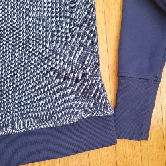 FINAL MARKDOWN Vineyard Vines Thermal Sweatshirt - Picture 12 of 13